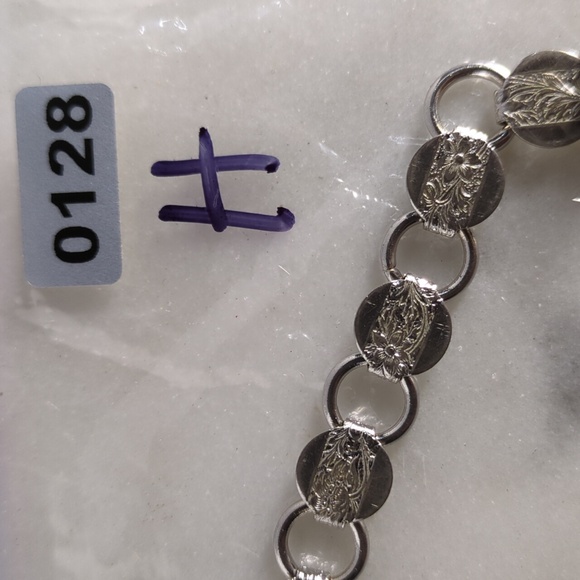 Sarah Coventry Silver Tone Flower Garden Link Bracelet - Picture 6 of 8